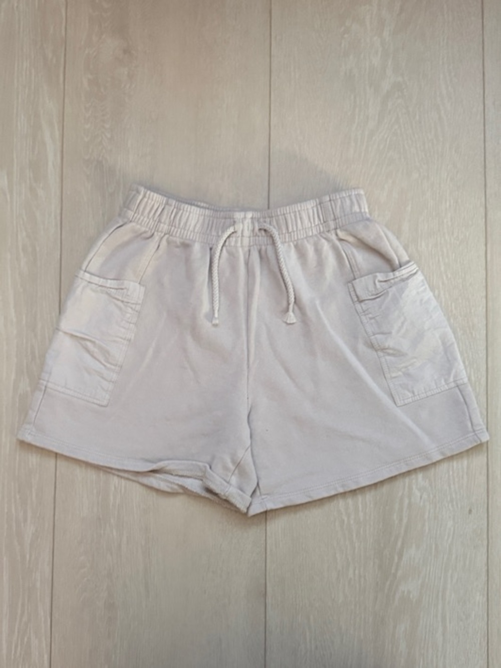 3/$10 Zara Cream Drawstring Cargo-Style Shorts